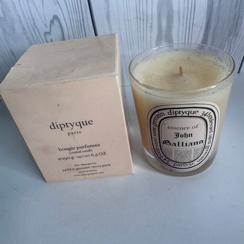 RARE Diptyque Essence of John Galliano 6.5 oz Candle Newsprint Retired Unused